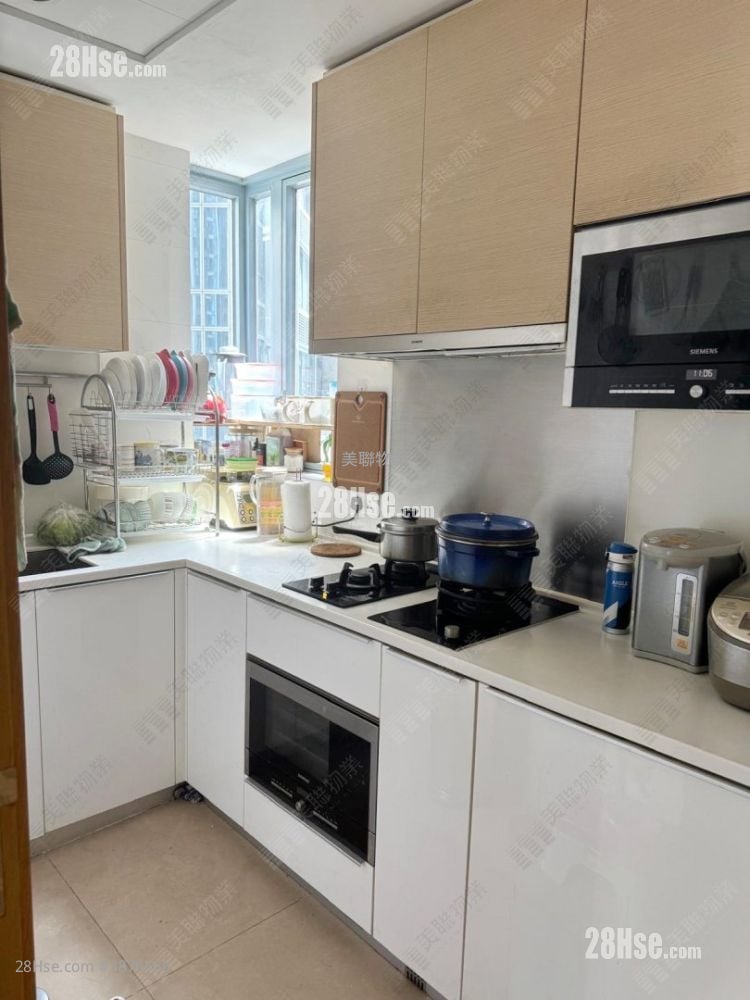 The Parkside Sell 3 Bedrooms 694 ft²
