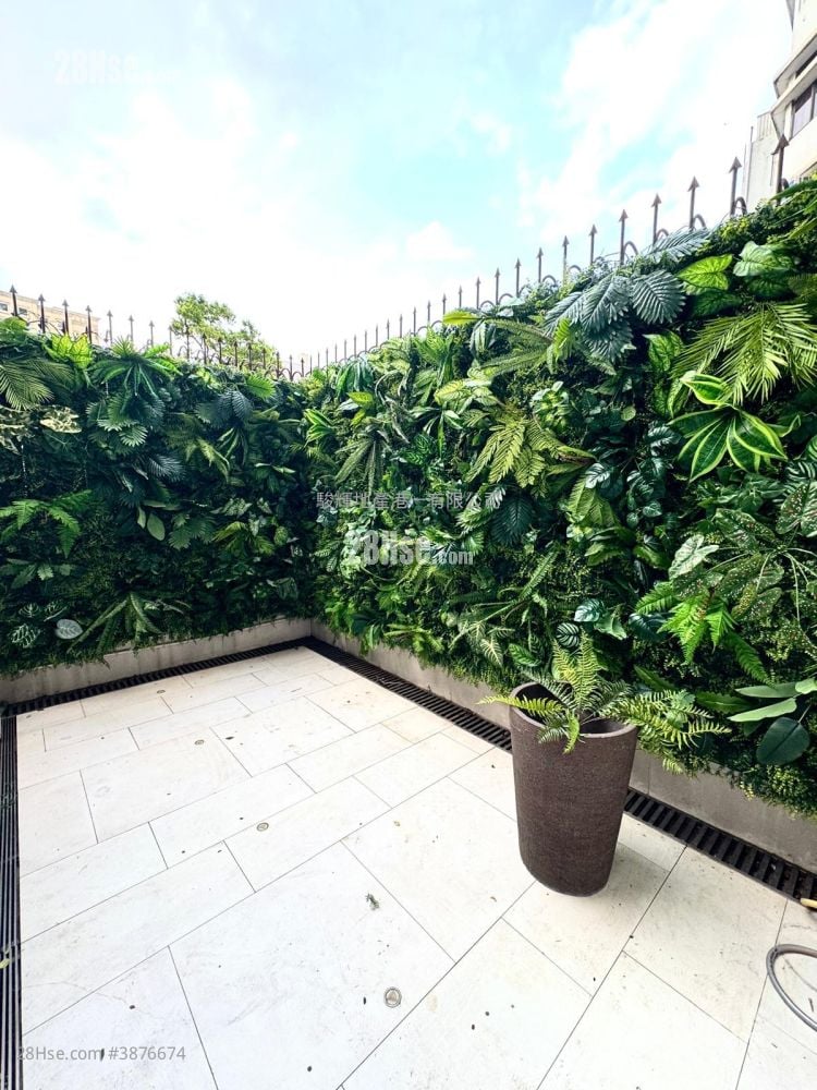 Intelligent Court Sell 1 Bedroom , 1 Bathroom 424 ft²