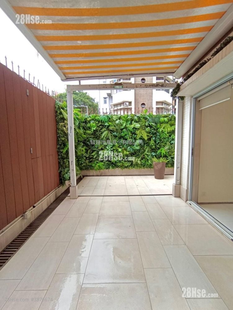 Intelligent Court Sell 1 Bedroom , 1 Bathroom 424 ft²
