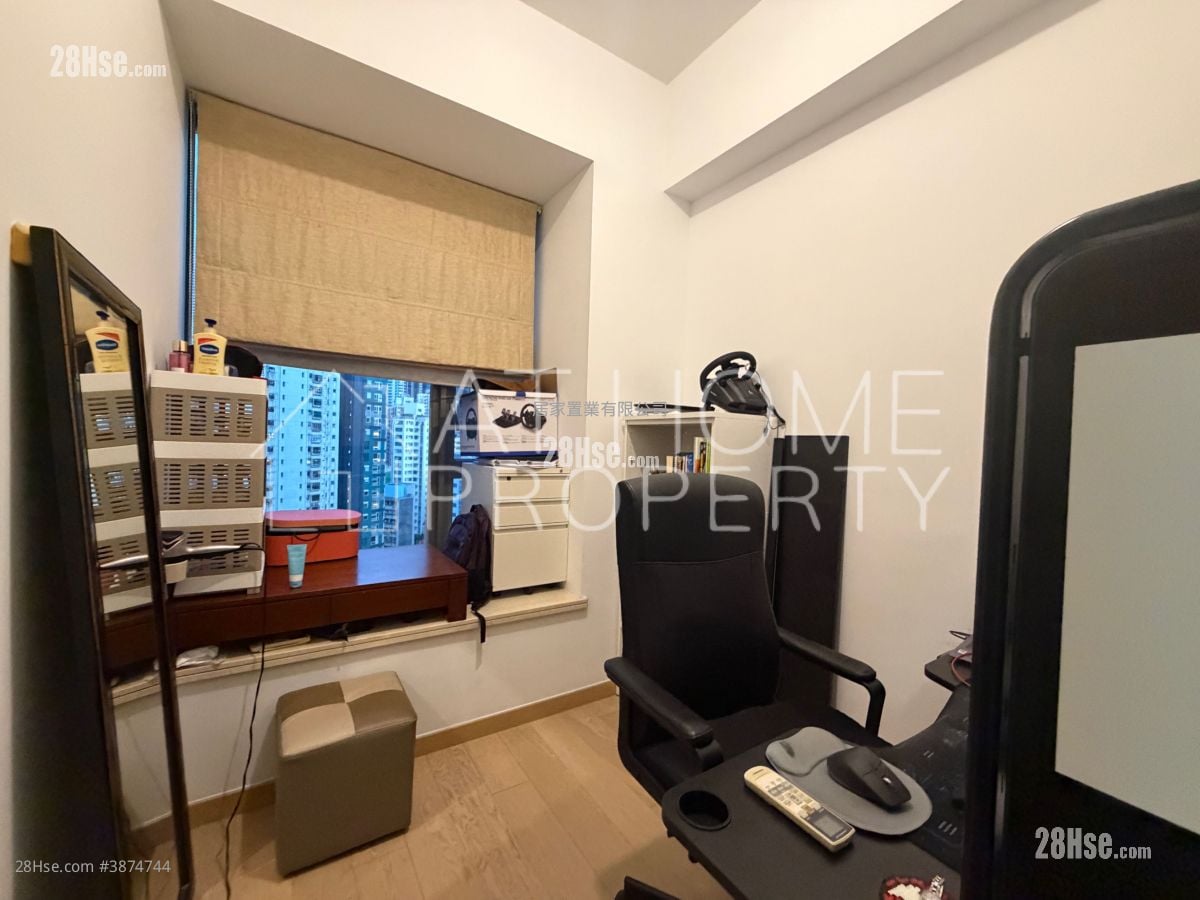 Soho 189 Rental 3 Bedrooms , 2 Bathrooms 884 ft²