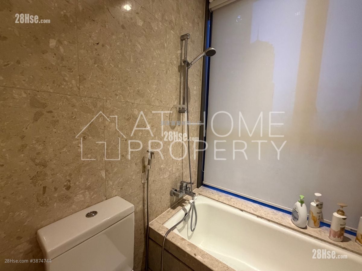 Soho 189 Rental 3 Bedrooms , 2 Bathrooms 884 ft²