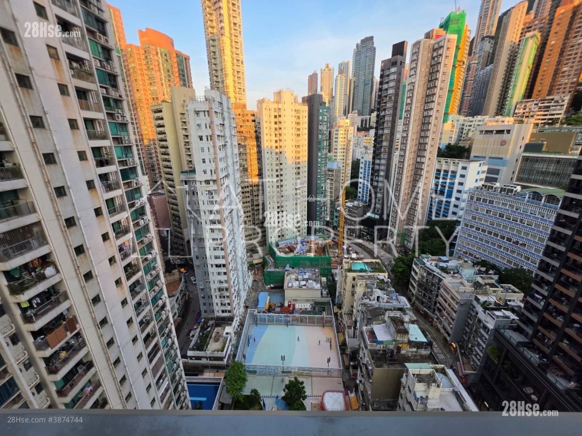 Soho 189 Rental 3 Bedrooms , 2 Bathrooms 884 ft²