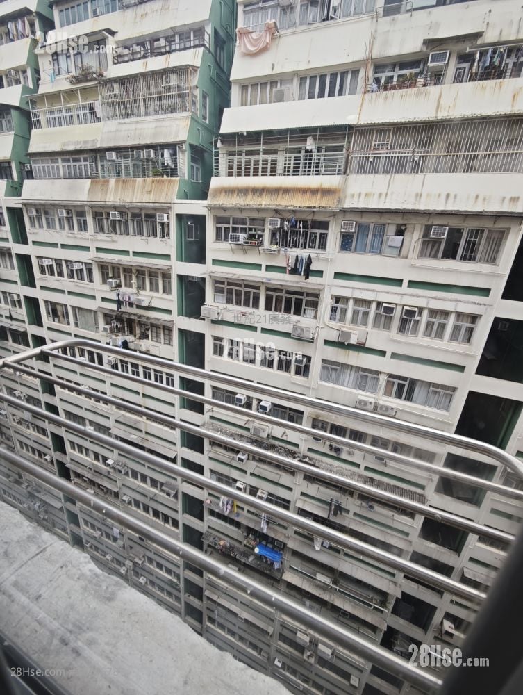 Man Ying Building Rental 3 Bedrooms , 2 Bathrooms 665 ft²
