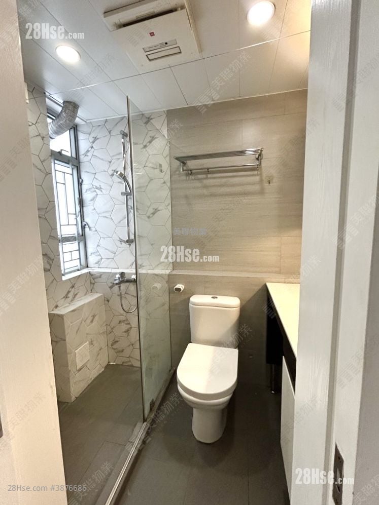 Ching Chun Court Sell 2 Bedrooms , 1 Bathroom 438 ft²