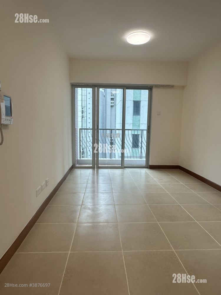 Tung Tze Terrace Rental 2 Bedrooms , 1 Bathroom 451 ft²