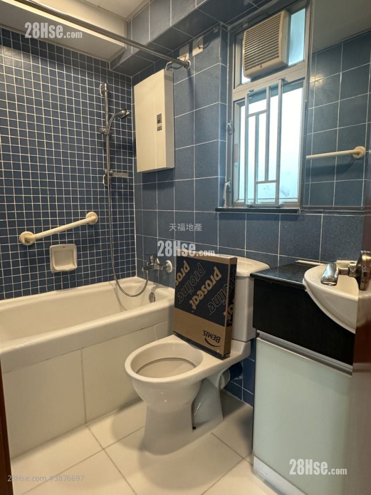 Tung Tze Terrace Rental 2 Bedrooms , 1 Bathroom 451 ft²