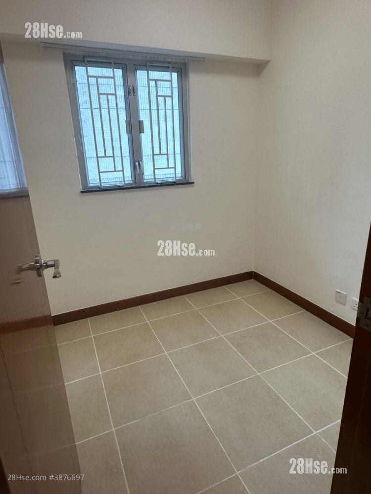 Tung Tze Terrace Rental 2 Bedrooms , 1 Bathroom 451 ft²