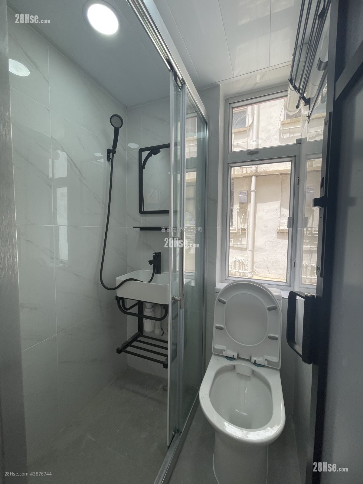 Appartment Rental 1 Bedroom , 1 Bathroom 200 ft²