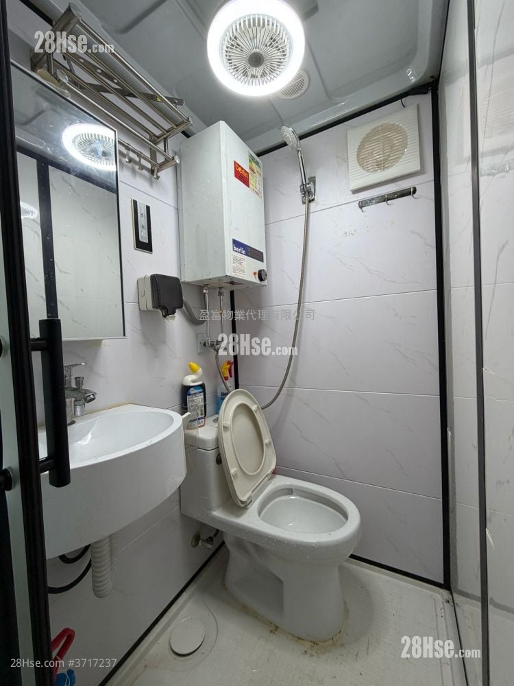 79 King Fuk Street Rental Studio , 1 Bathroom 100 ft²