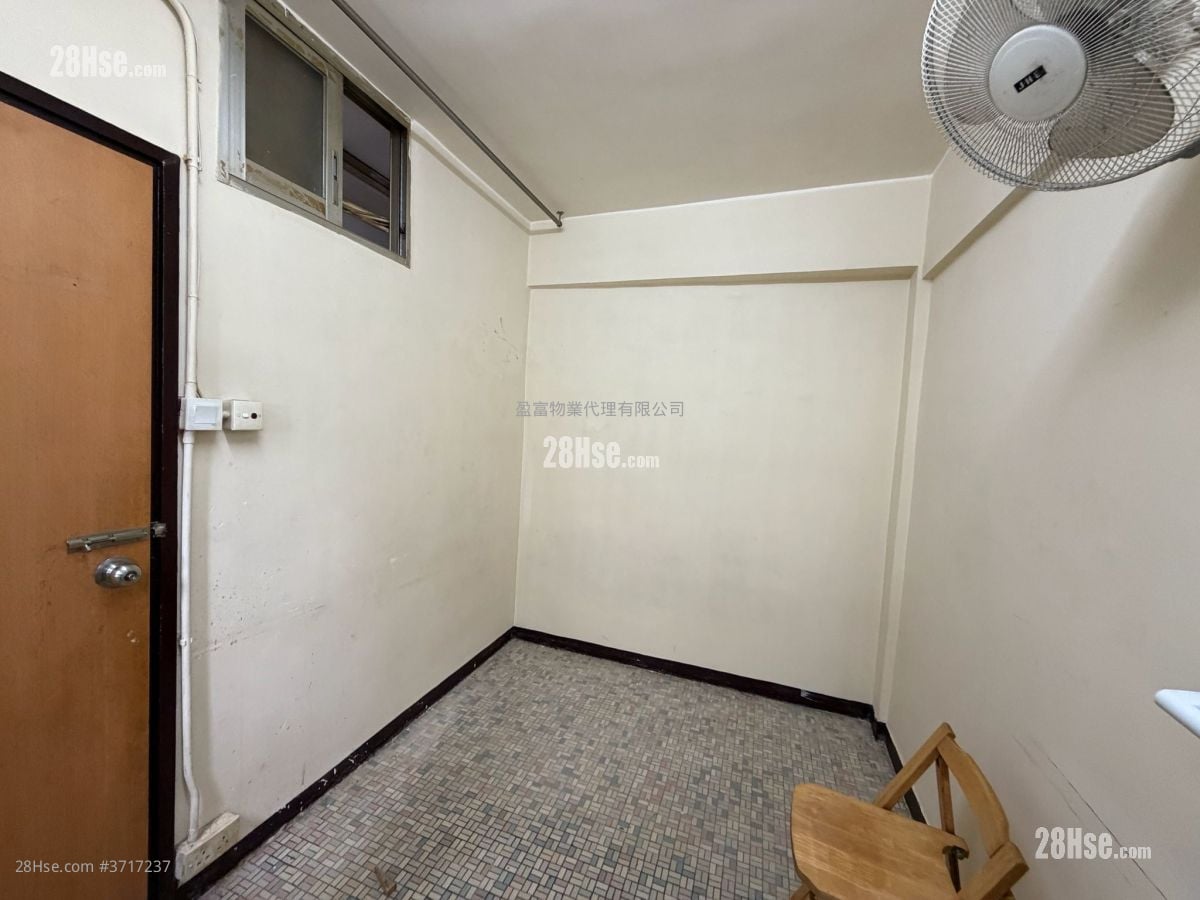 79 King Fuk Street Rental Studio , 1 Bathroom 100 ft²