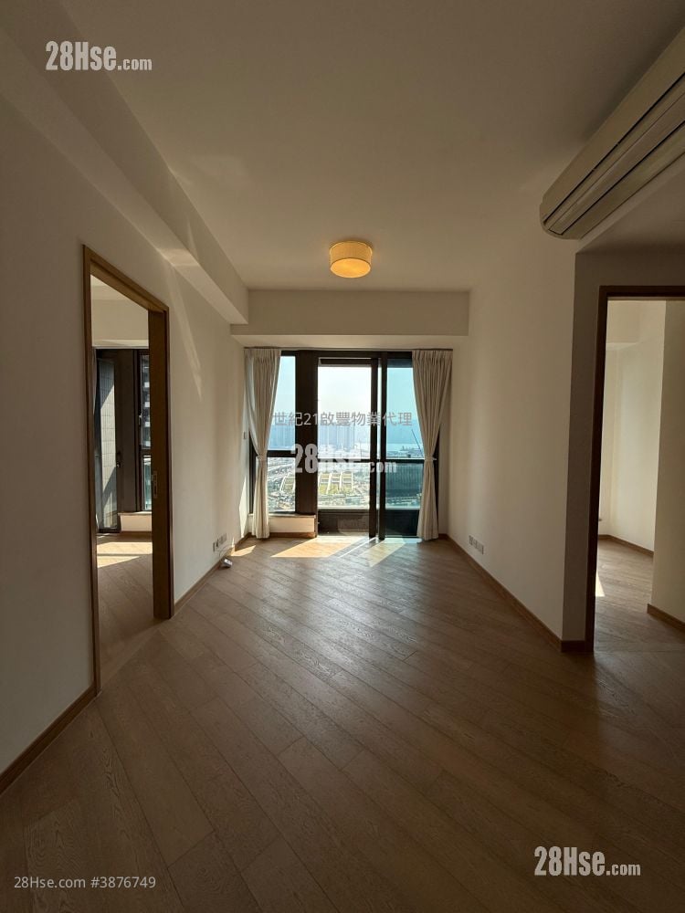 Vibe Centro Sell 499 ft²