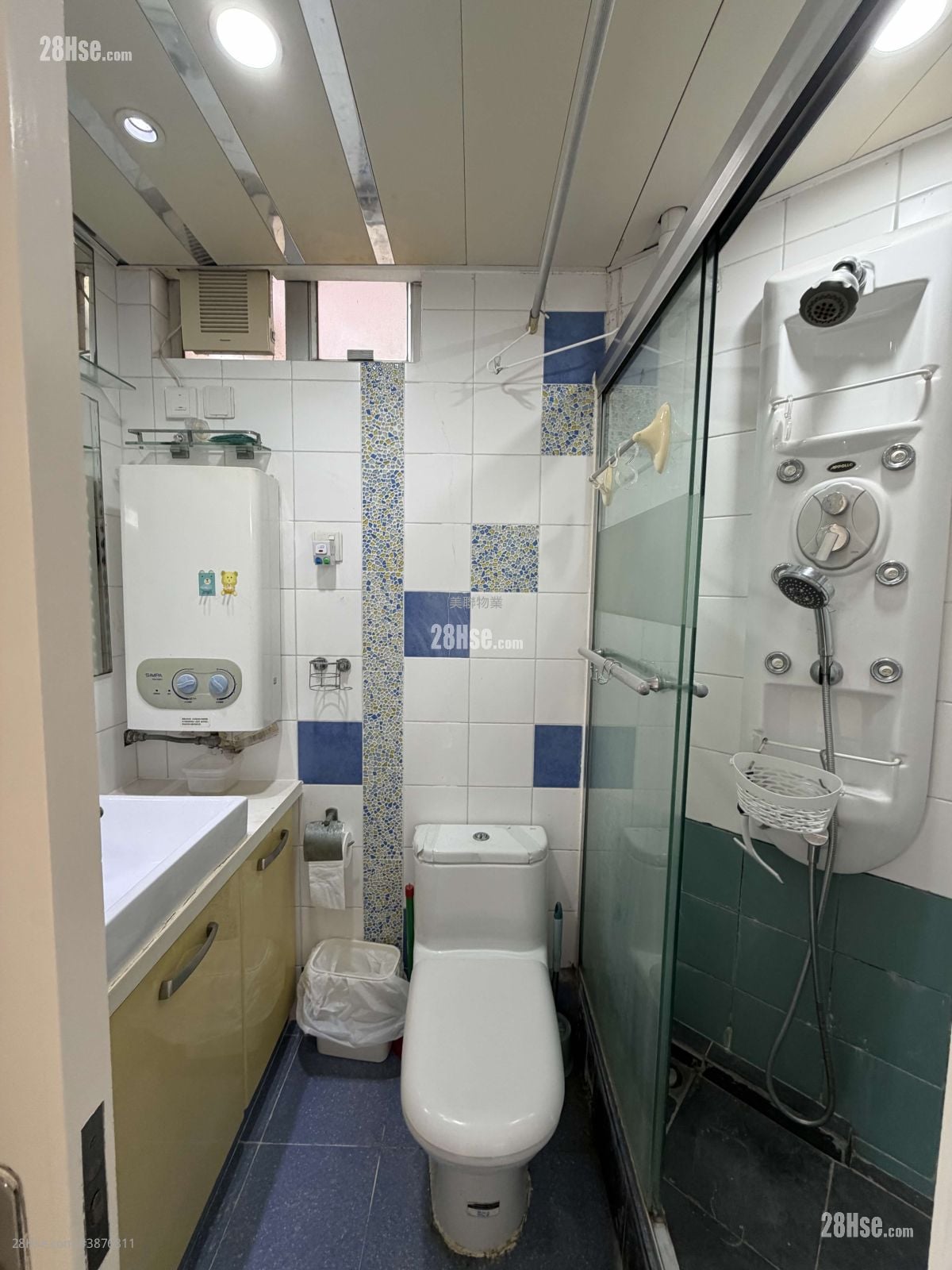 Ching Nga Court Sell 2 Bedrooms , 1 Bathroom 443 ft²
