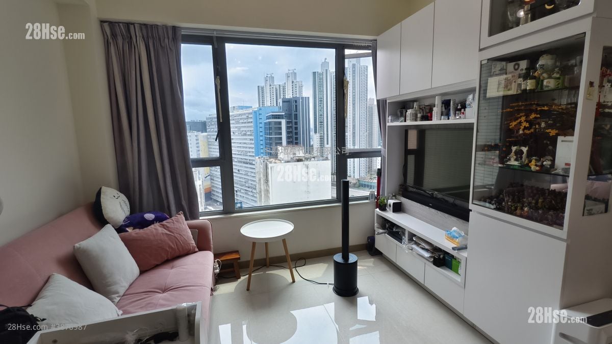 Aurora Sell 1 Bedroom , 1 Bathroom 285 ft²