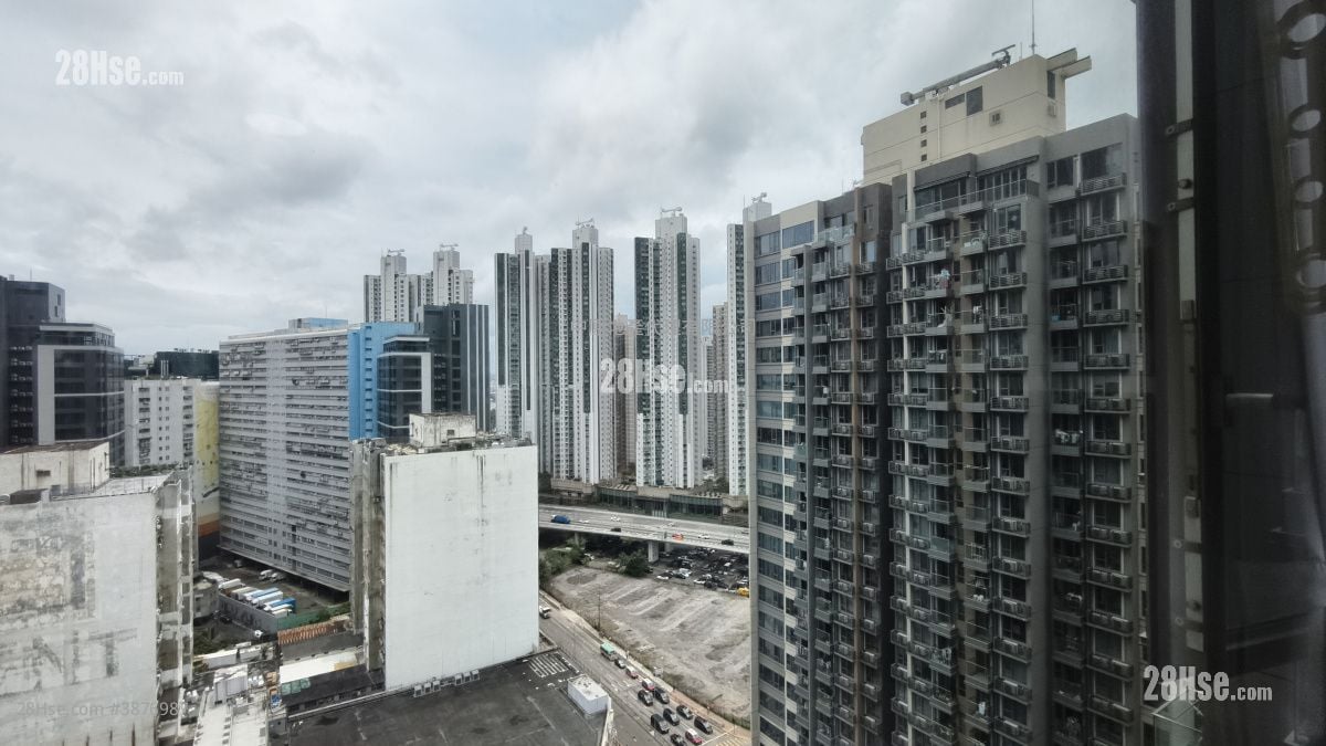 Aurora Sell 1 Bedroom , 1 Bathroom 285 ft²