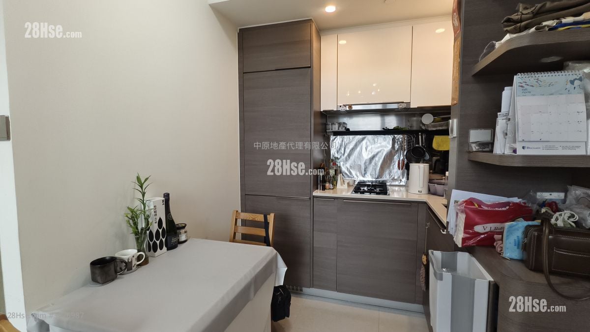 Aurora Sell 1 Bedroom , 1 Bathroom 285 ft²