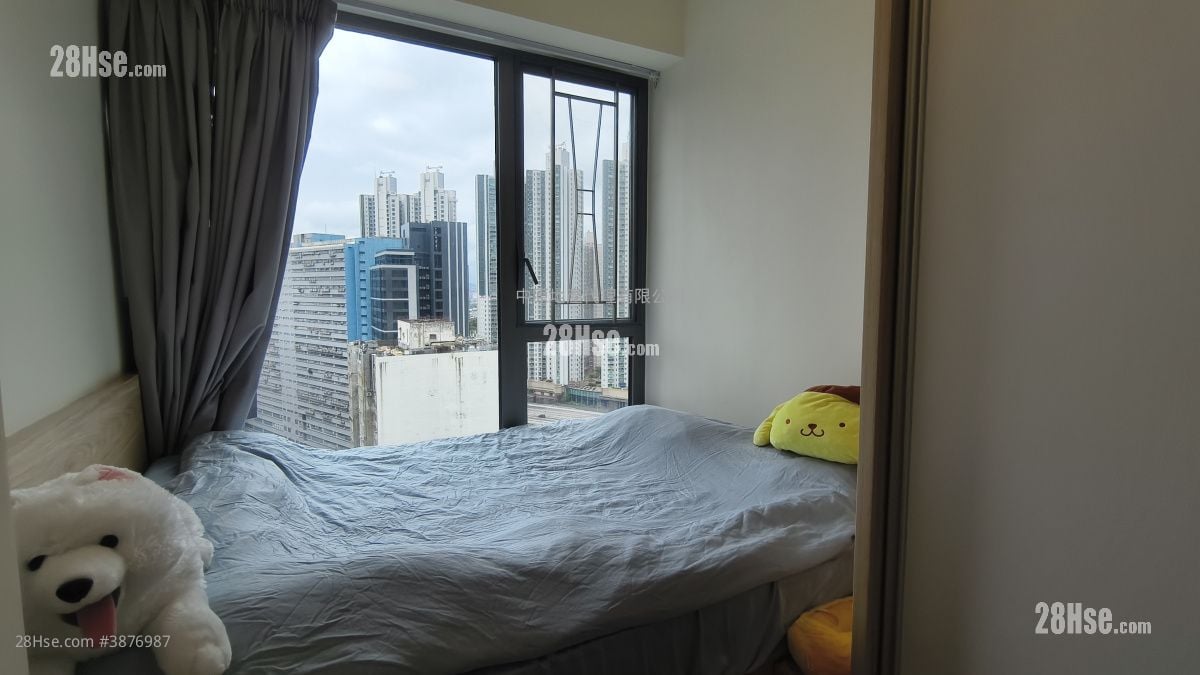 Aurora Sell 1 Bedroom , 1 Bathroom 285 ft²