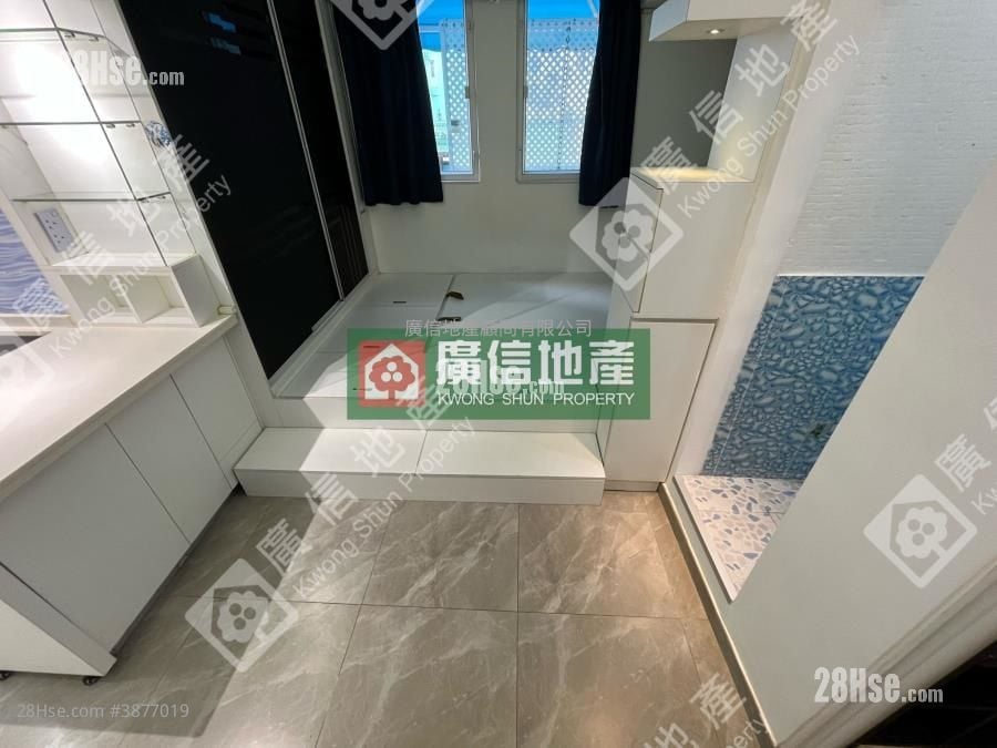 Gold Ming Building Sell Studio , 1 Bathroom 256 ft²