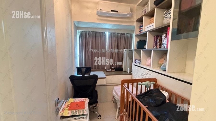One West Kowloon Sell 3 Bedrooms 872 ft²