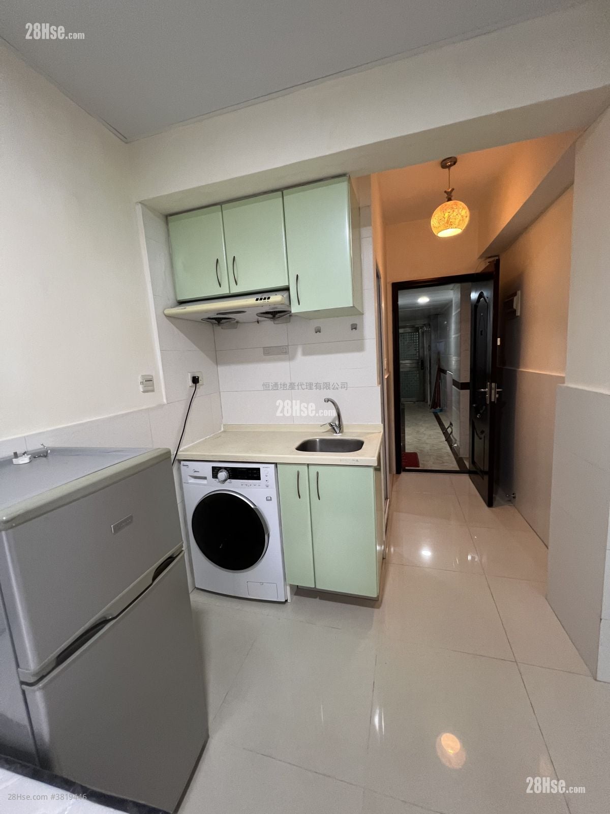 Tung Fat Building Rental Studio , 1 Bathroom 130 ft²