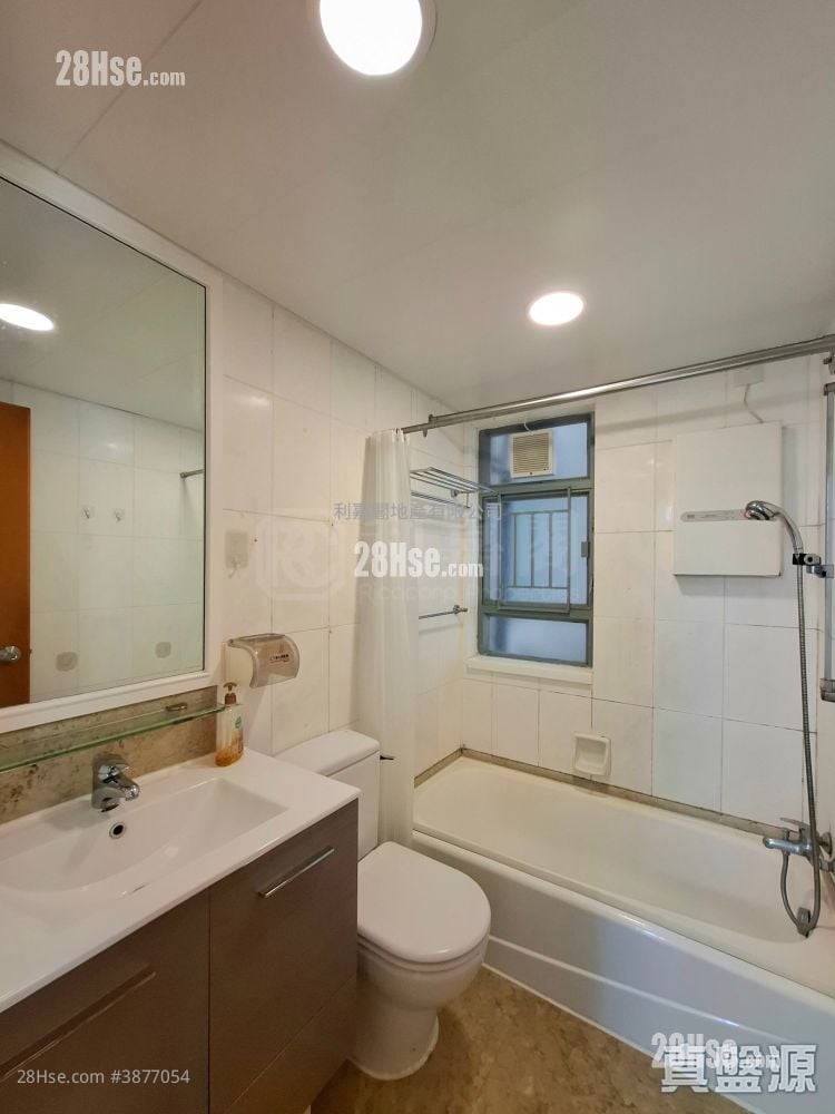 Tung Chung Crescent Sell 2 Bedrooms , 1 Bathroom 531 ft²