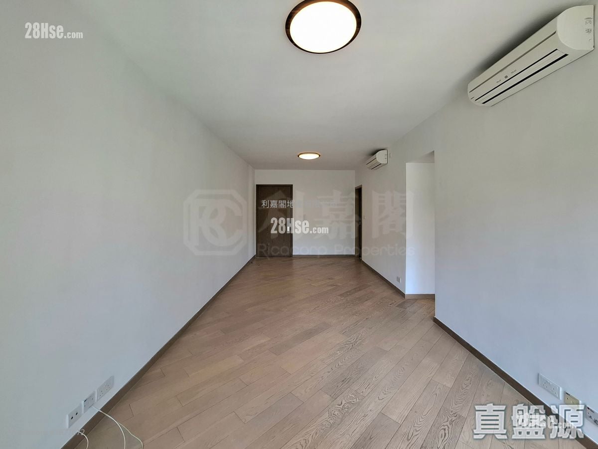 The Visionary Sell 2 Bedrooms 703 ft²