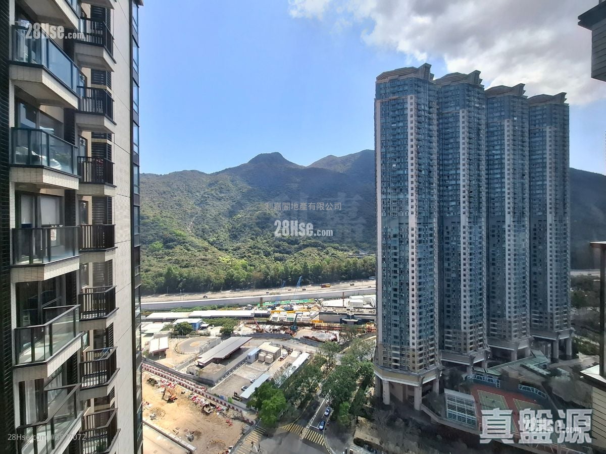 The Visionary Sell 2 Bedrooms 703 ft²