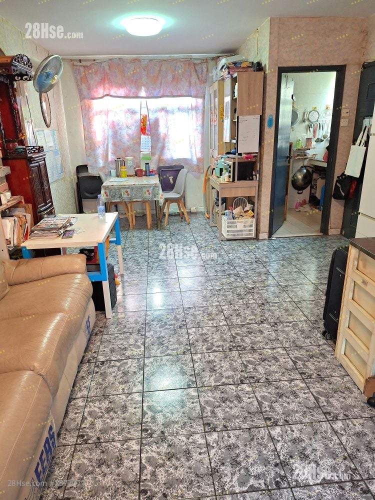 Galore Garden Sell 3 Bedrooms , 1 Bathroom
