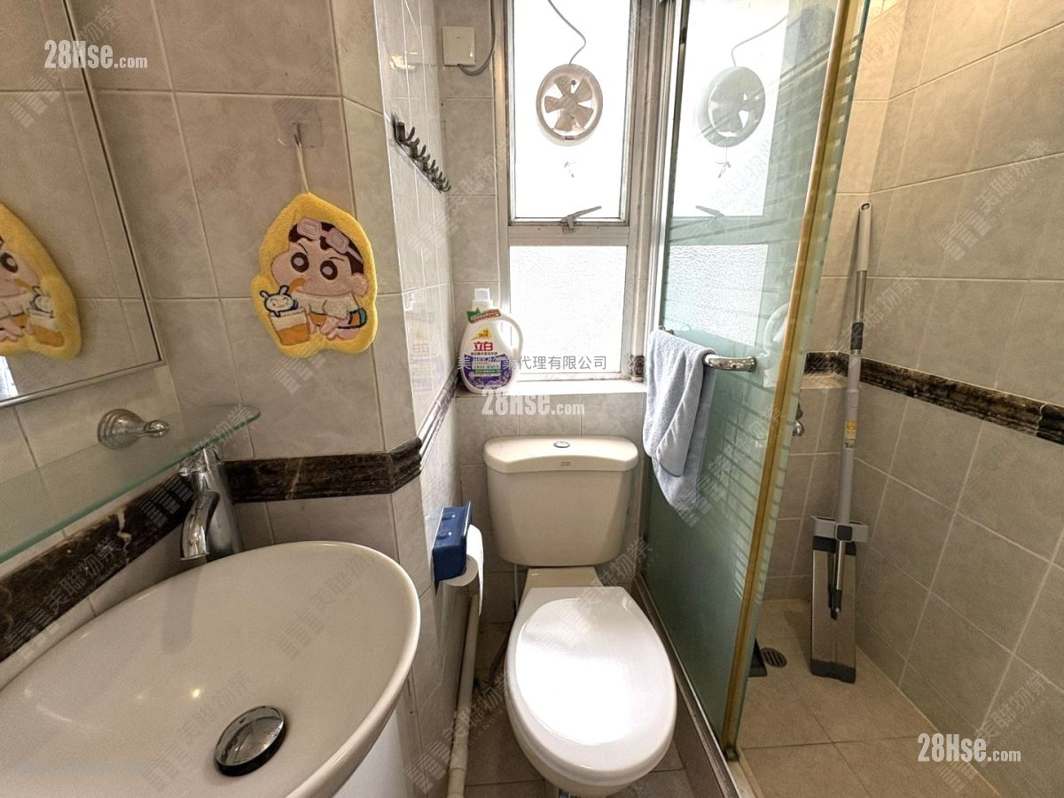 Shatin Centre Rental 2 Bedrooms , 1 Bathroom 390 ft²