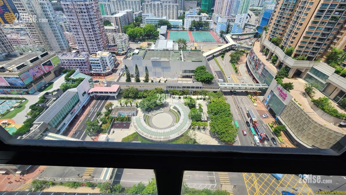 Skyline Plaza Rental 2 Bedrooms , 1 Bathroom 415 ft²