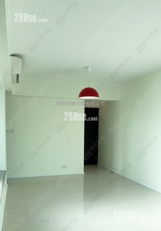 One West Kowloon Sell 3 Bedrooms , 2 Bathrooms 877 ft²