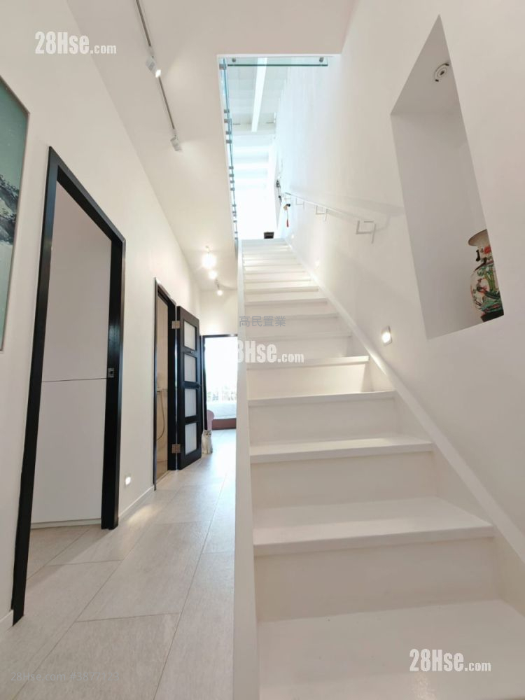 Che Keng Tuk Road Sell 3 Bedrooms , 2 Bathrooms 1,400 ft²