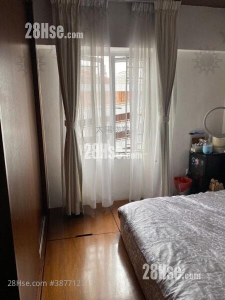 Whampoa Estate Sell 3 Bedrooms 453 ft²