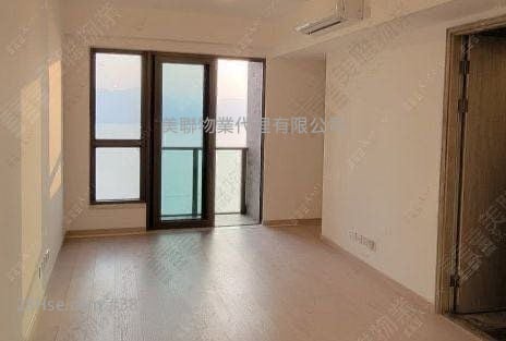Sea To Sky Rental 3 Bedrooms , 2 Bathrooms 808 ft²
