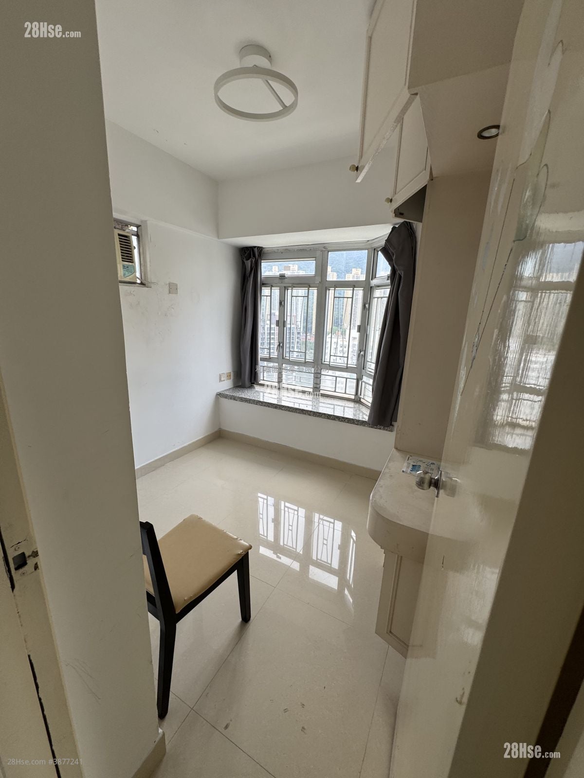 Ma On Shan Centre Sell 2 Bedrooms 381 ft²