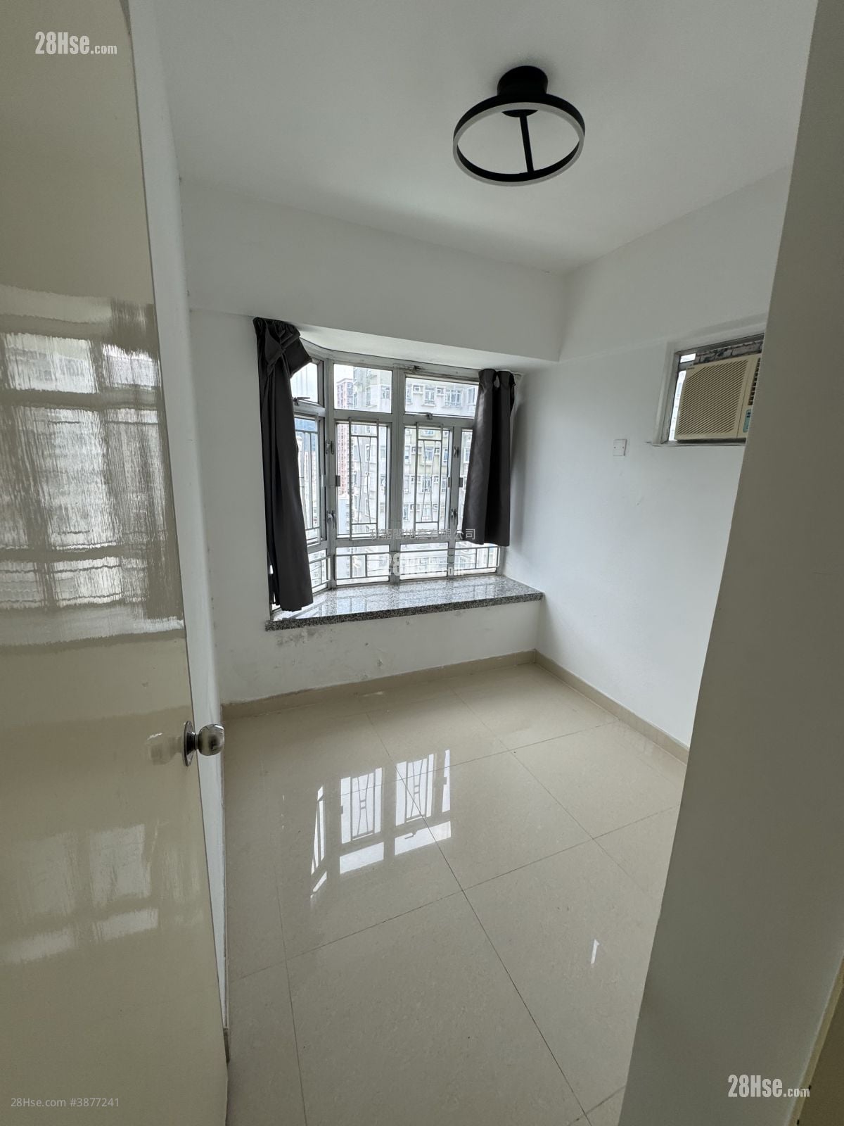 Ma On Shan Centre Sell 2 Bedrooms 381 ft²