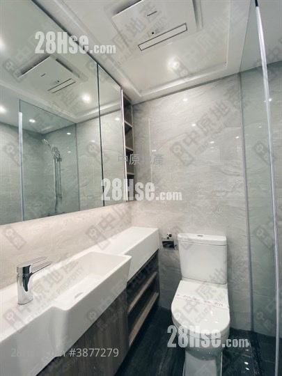 Aurora Sell Studio 218 ft²