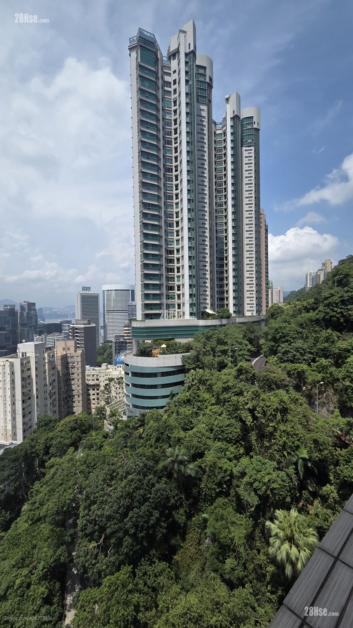 Chung Tak Mansion Rental 4 Bedrooms , 2 Bathrooms 2,550 ft²