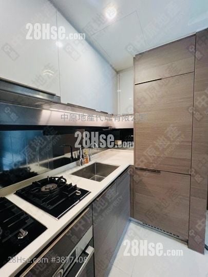 Aurora Sell 2 Bedrooms 423 ft²