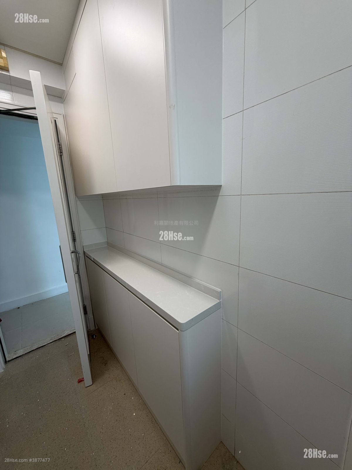 Le Prestige Rental 3 Bedrooms , 2 Bathrooms 728 ft²