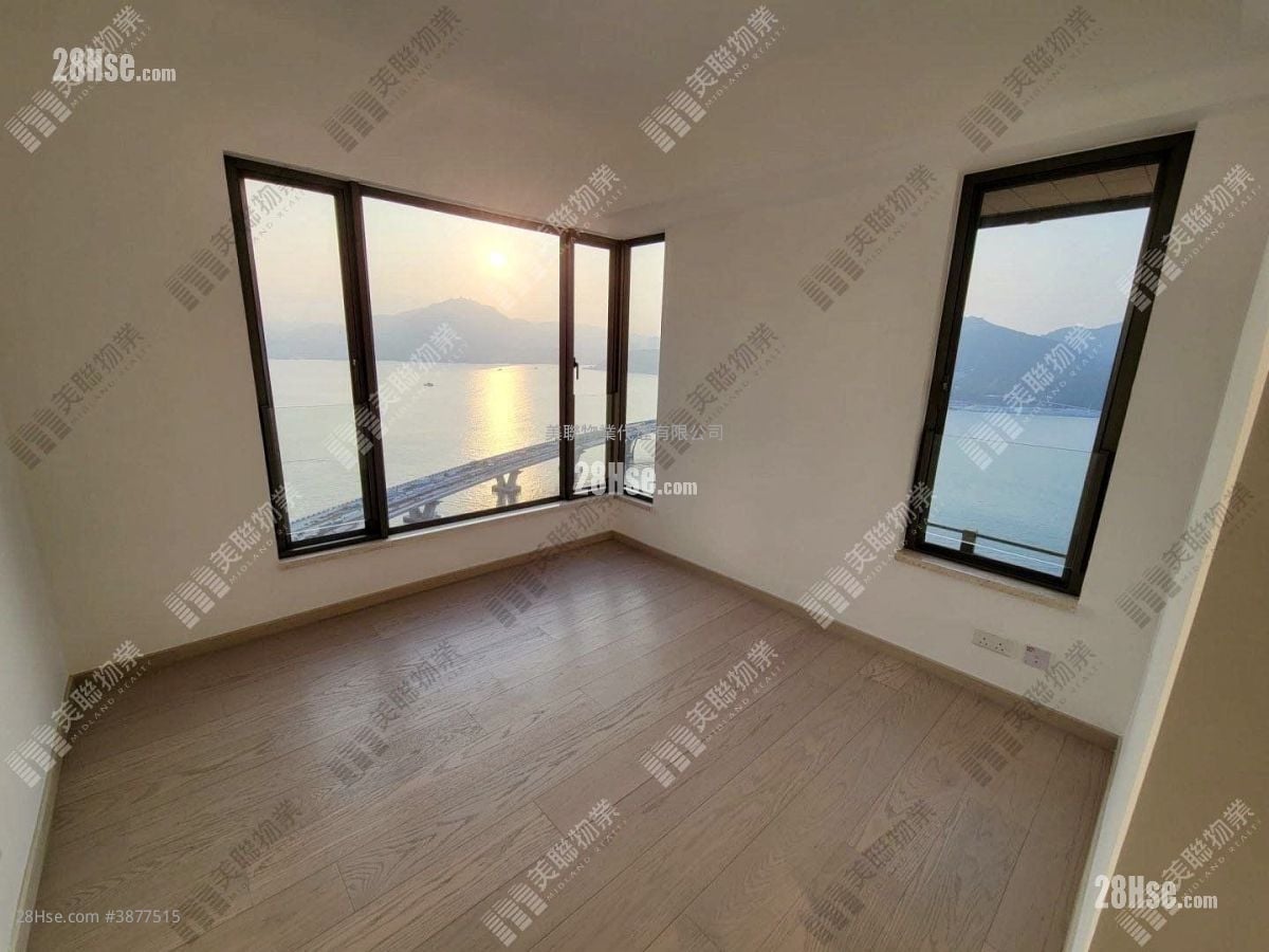 Sea To Sky Rental 3 Bedrooms , 2 Bathrooms 808 ft²