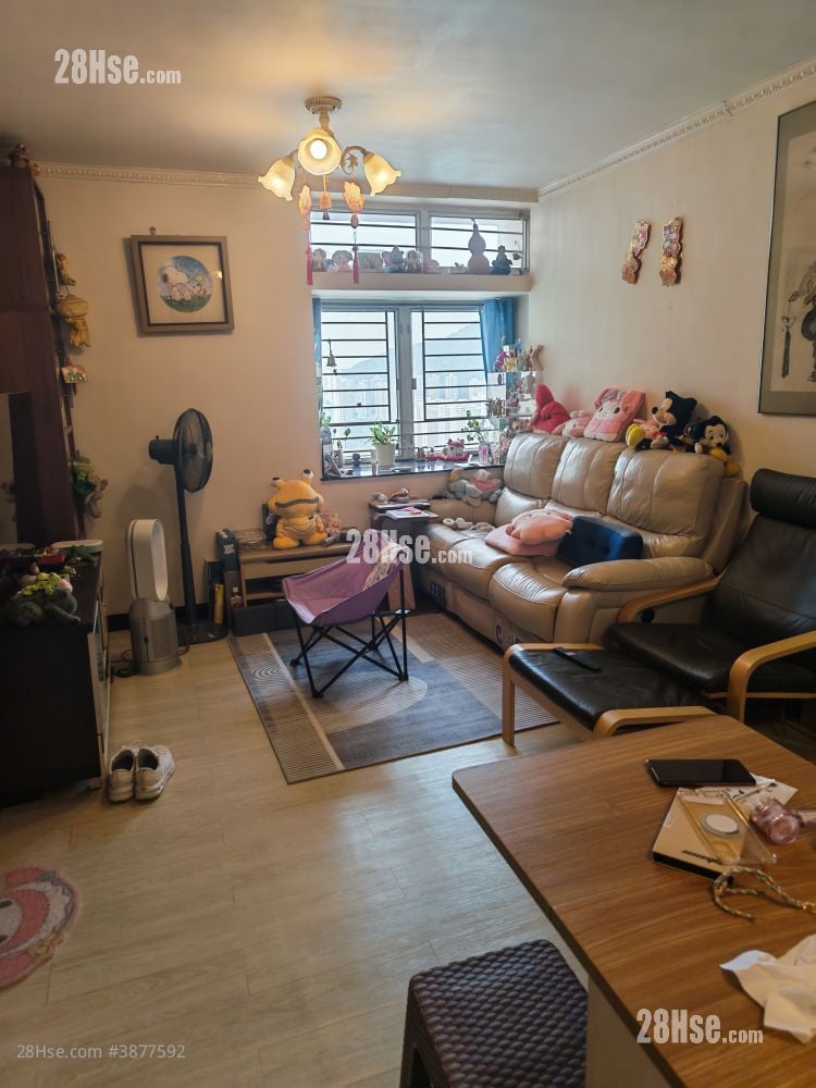 Sun Tuen Mun Centre Sell 3 Bedrooms , 2 Bathrooms 603 ft²