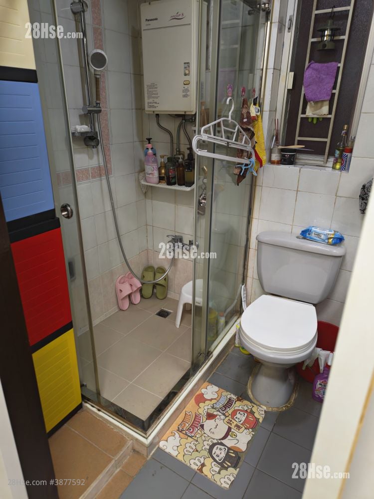 Sun Tuen Mun Centre Sell 3 Bedrooms , 2 Bathrooms 603 ft²