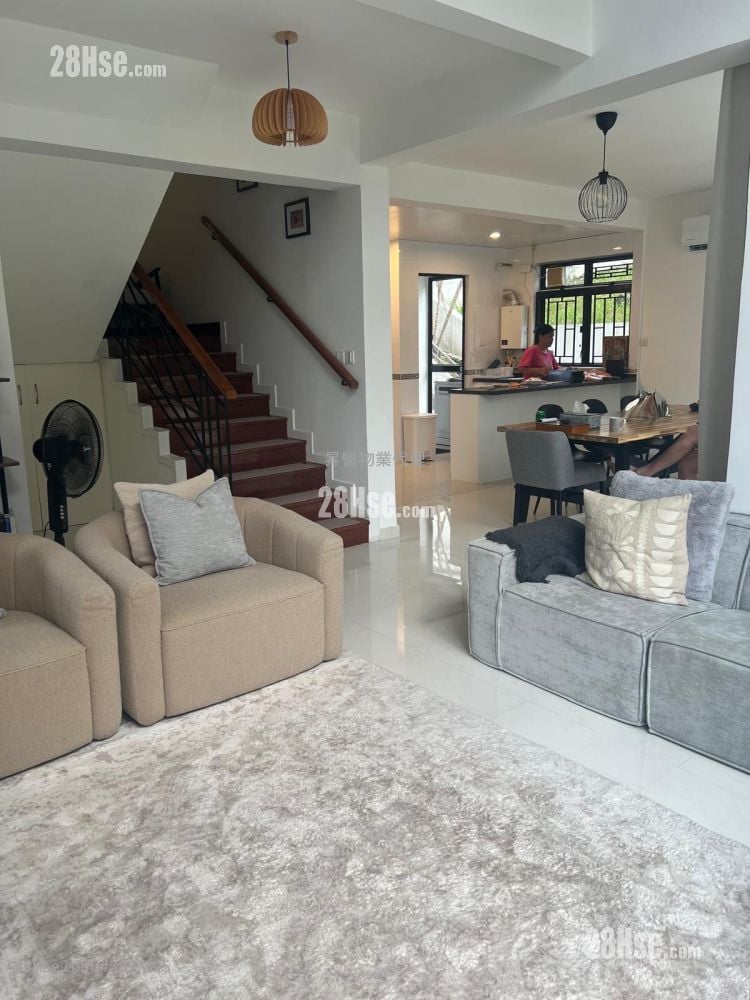 Floral Villas Rental 3 Bedrooms , 3 Bathrooms 1,692 ft²