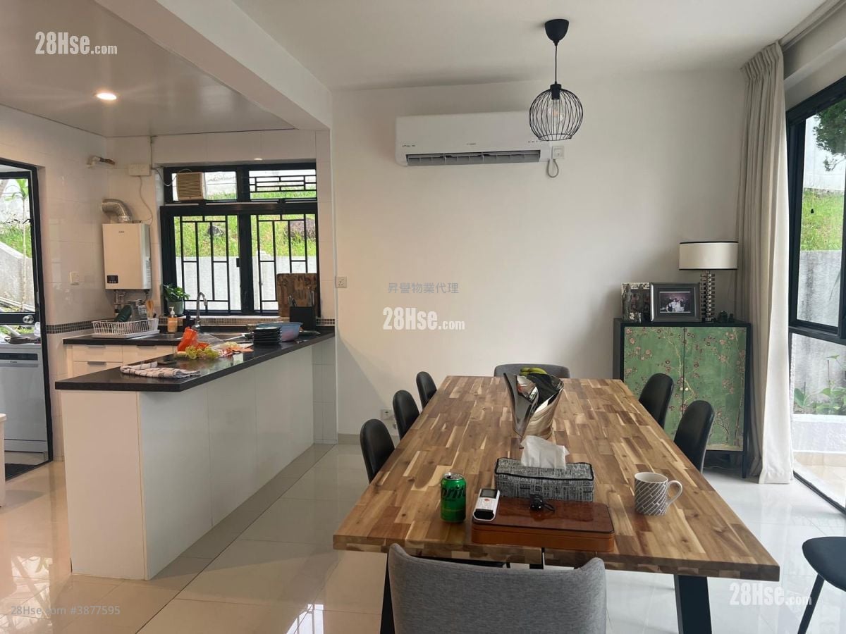 Floral Villas Rental 3 Bedrooms , 3 Bathrooms 1,692 ft²
