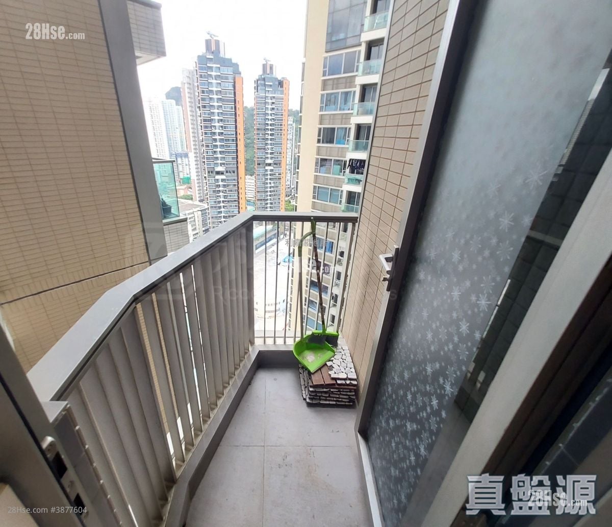 Peninsula East 售盤 2 房 520 平方呎
