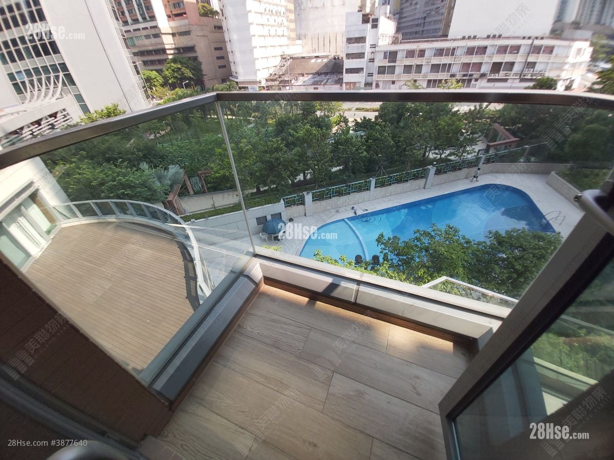 Aurora Sell 2 Bedrooms , 1 Bathroom 443 ft²