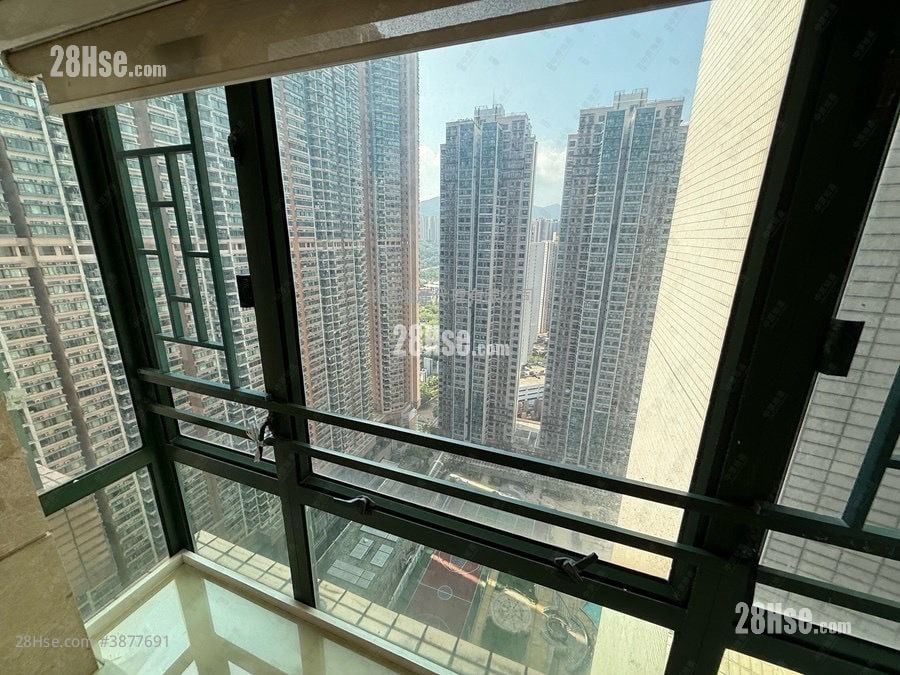 东港城 售盘 3 房 619 平方尺