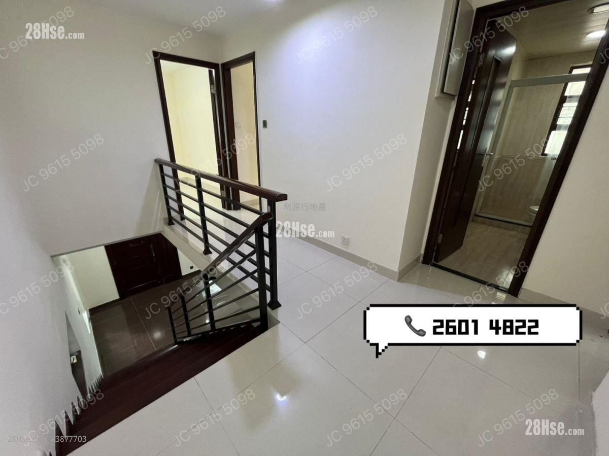 Village Rental 4 Bedrooms , 3 Bathrooms 1,400 ft²