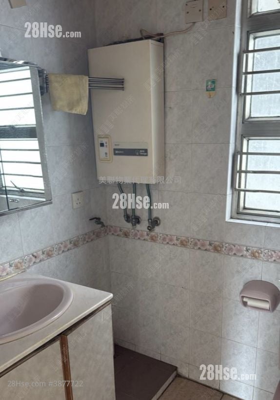 Metropolis Plaza Sell 3 Bedrooms 549 ft²