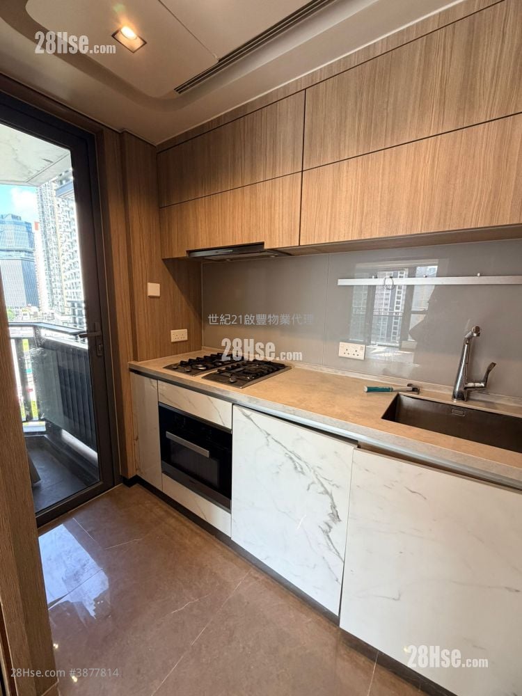 Upper River Bank Rental 3 Bedrooms , 3 Bathrooms 760 ft²